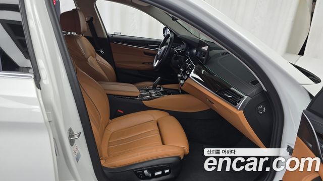 BMW 5 Series (G30) 520i Luxury 2021 — фото 26