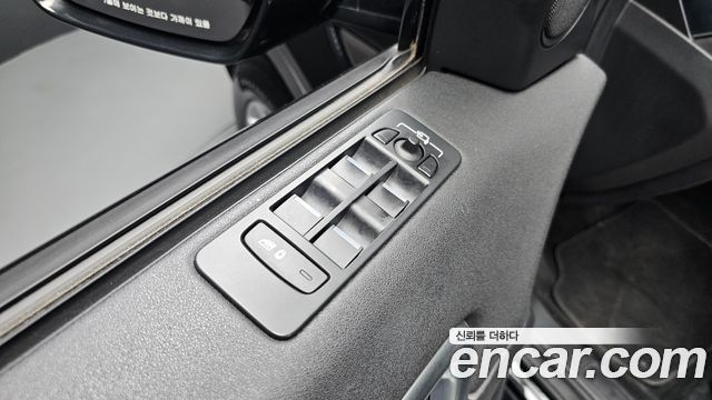 Land Rover Discovery Sport 2.0 TD4 SE (150PS) 2018 — фото 19