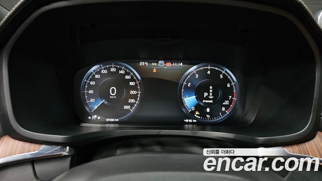 Volvo V60 Cross Country (II) B5 Pro AWD 2021 — фото 8