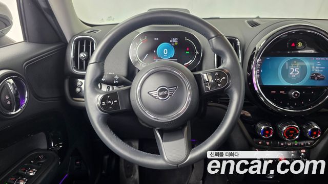 MINI Cooper Countryman Classic Plus 2nd 2023 — фото 13
