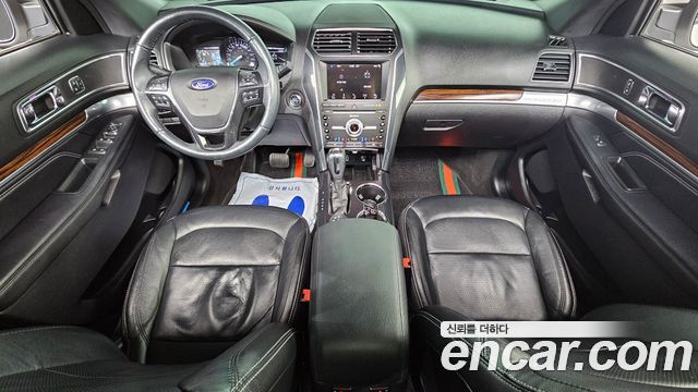 Ford Explorer 2.3 Limited 4WD 5th 2019 — фото 7