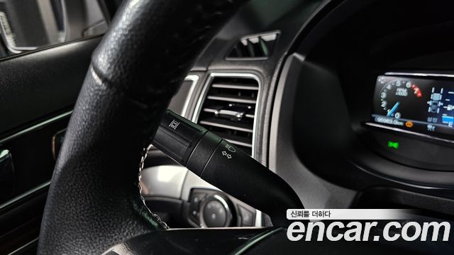Ford Explorer 2.3 Limited 4WD 5th 2019 — фото 15