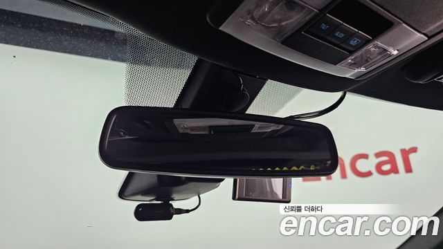 Ford Explorer 2.3 Limited 4WD 5th 2019 — фото 28