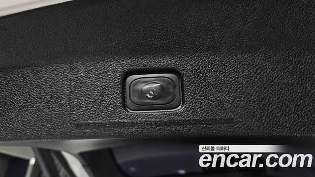 Ford Explorer 2.3 Limited 4WD 5th 2019 — фото 33