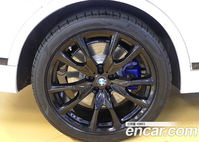 BMW X7 (G07) M60i xDrive M sport 6STR 2024 — фото 5
