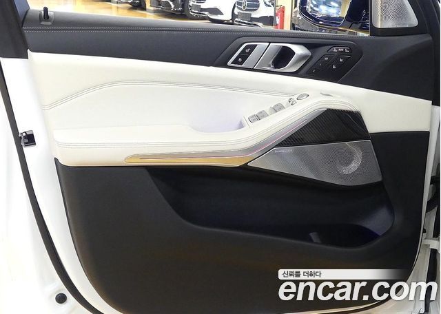 BMW X7 (G07) M60i xDrive M sport 6STR 2024 — фото 15
