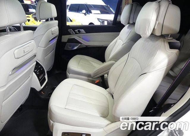 BMW X7 (G07) M60i xDrive M sport 6STR 2024 — фото 21