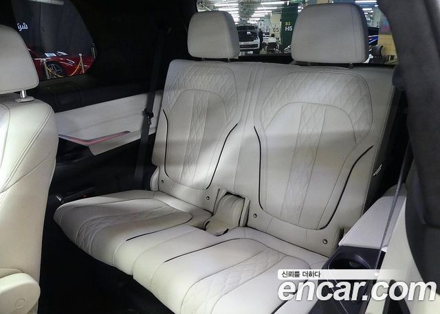 BMW X7 (G07) M60i xDrive M sport 6STR 2024 — фото 22