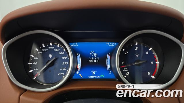 Maserati Ghibli 3.0 Diesel GranLusso 3rd 2019 — фото 8