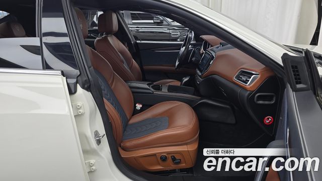 Maserati Ghibli 3.0 Diesel GranLusso 3rd 2019 — фото 32