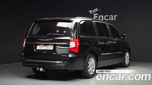 Chrysler Grand Voyager 3.6 LIMITED 2016 — фото 2