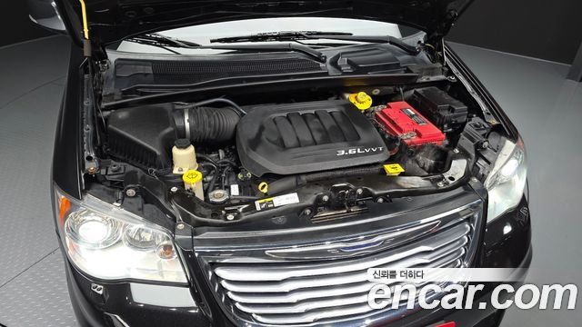 Chrysler Grand Voyager 3.6 LIMITED 2016 — фото 6