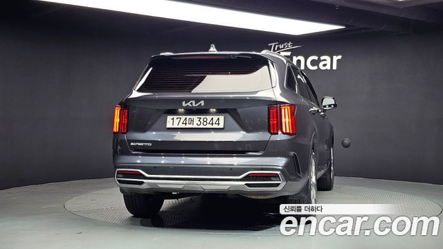 Kia Sorento (IV) Diesel 2.2 2WD Prestige 2023 — фото 4