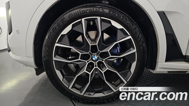 BMW X7 (G07) xDrive 40d M Sport 7 STR 2025 — фото 5