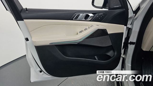 BMW X7 (G07) xDrive 40d M Sport 7 STR 2025 — фото 24