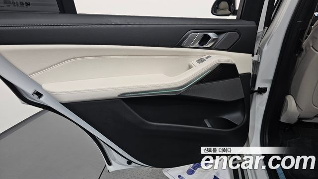 BMW X7 (G07) xDrive 40d M Sport 7 STR 2025 — фото 25