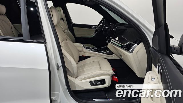 BMW X7 (G07) xDrive 40d M Sport 7 STR 2025 — фото 26