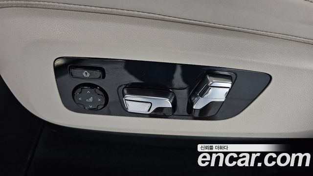BMW X7 (G07) xDrive 40d M Sport 7 STR 2025 — фото 31
