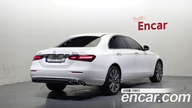 Mercedes-Benz E-Class (W213) E350 4MATIC Exclusive 2023 — фото 2
