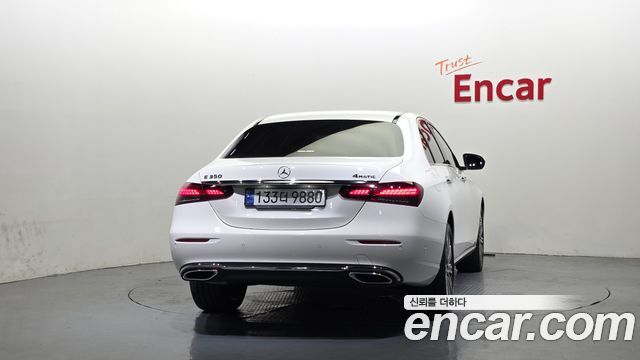 Mercedes-Benz E-Class (W213) E350 4MATIC Exclusive 2023 — фото 4