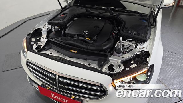 Mercedes-Benz E-Class (W213) E350 4MATIC Exclusive 2023 — фото 6