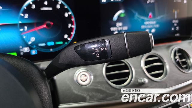 Mercedes-Benz E-Class (W213) E350 4MATIC Exclusive 2023 — фото 9