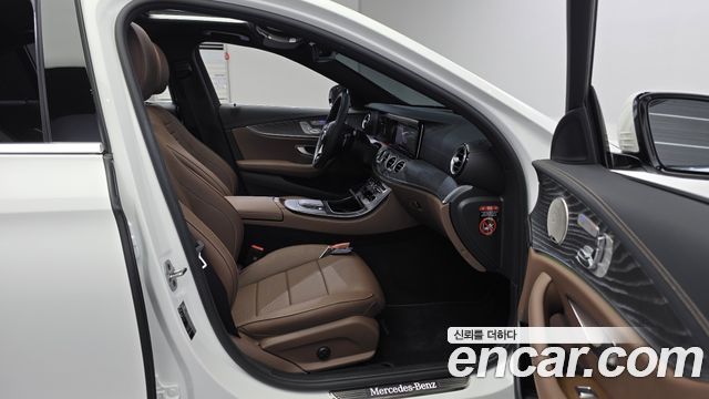 Mercedes-Benz E-Class (W213) E350 4MATIC Exclusive 2023 — фото 12
