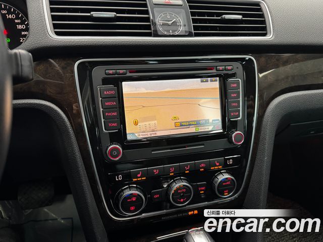 Volkswagen Passat 2.0 TDI B7 2015 — фото 18