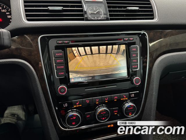 Volkswagen Passat 2.0 TDI B7 2015 — фото 19