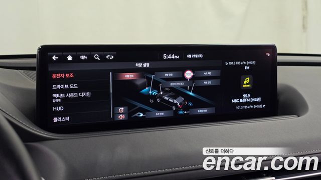 Genesis G80 (RG3) Gasoline 2.5 Turbo AWD 2022 — фото 16