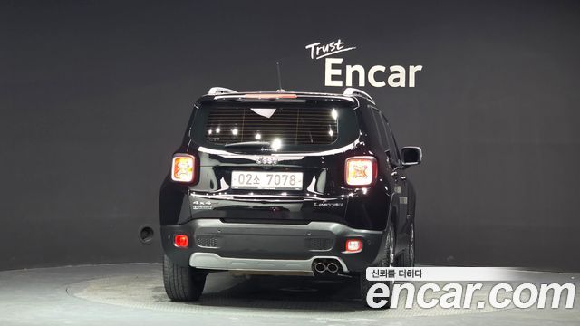 Jeep Renegade 2.0 Diesel Limited AWD 2017 — фото 4