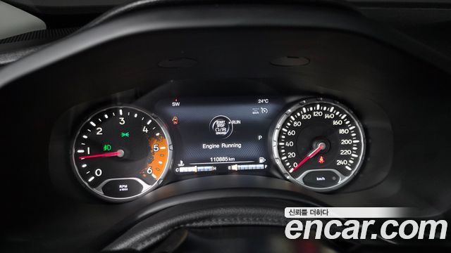 Jeep Renegade 2.0 Diesel Limited AWD 2017 — фото 8