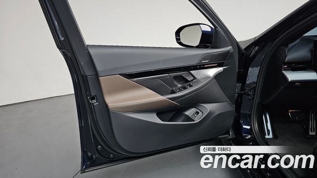 BMW 5 Series (G60) 520i M Sport 2024 — фото 30