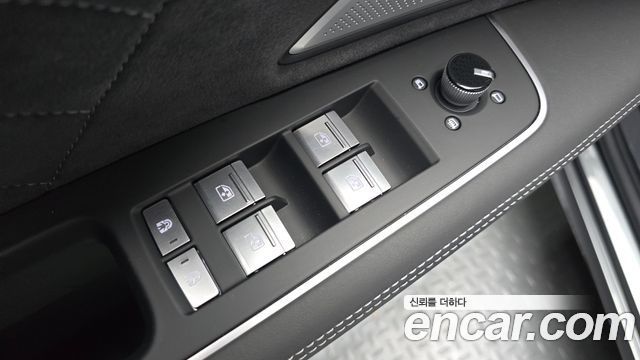 Audi S8 (D5) 4.0 TFSI Quattro LWB 2025 — фото 15