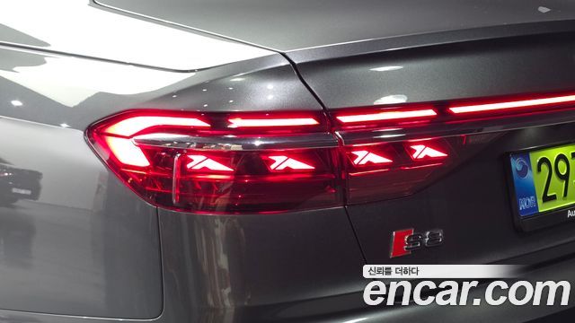 Audi S8 (D5) 4.0 TFSI Quattro LWB 2025 — фото 23