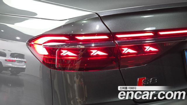 Audi S8 (D5) 4.0 TFSI Quattro LWB 2025 — фото 23