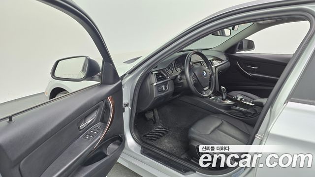 BMW 3 Series (F30) 320d xDrive 2015 — фото 9