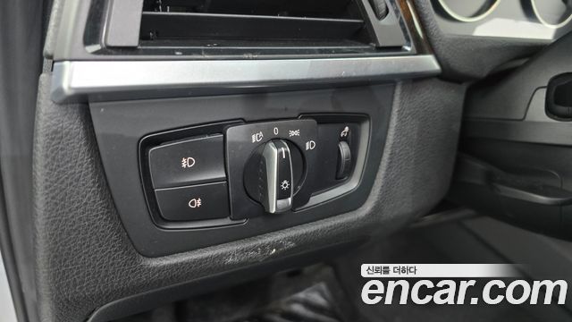 BMW 3 Series (F30) 320d xDrive 2015 — фото 17