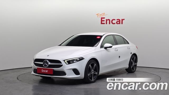 Mercedes-Benz A-Class (W177) A250 4MATIC Sedan 2020 — фото 1