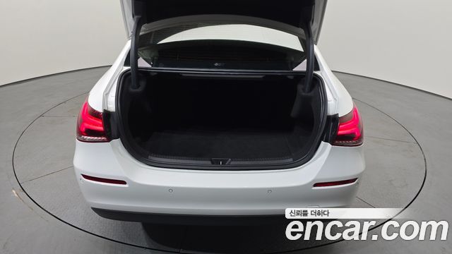 Mercedes-Benz A-Class (W177) A250 4MATIC Sedan 2020 — фото 20