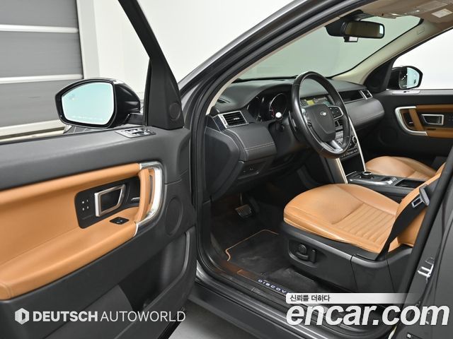 Land Rover Discovery Sport 2.0 TD4 HSE Luxury 2019 — фото 15
