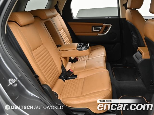 Land Rover Discovery Sport 2.0 TD4 HSE Luxury 2019 — фото 16