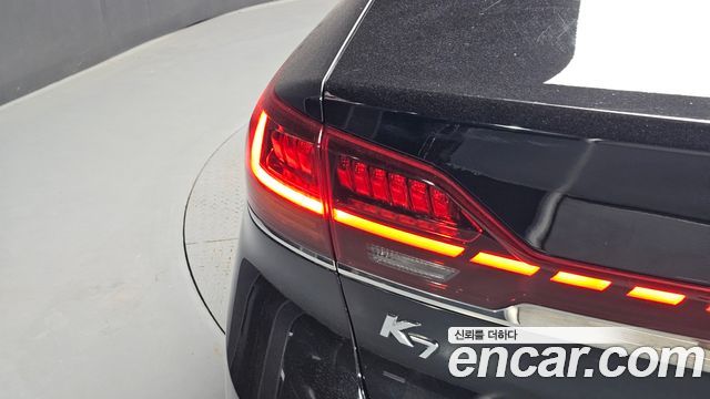 Kia K7 Premier 2.5 GDI X Edition 2021 — фото 23