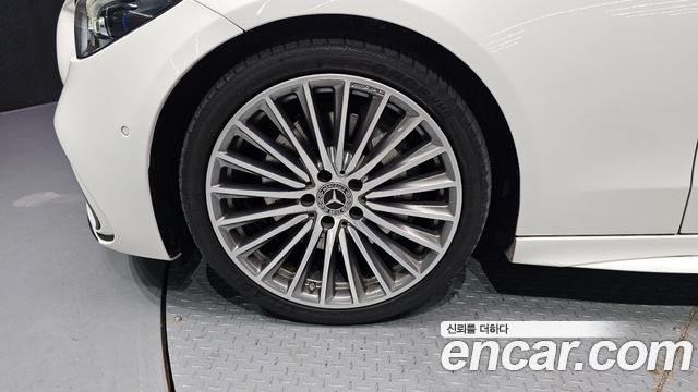 Mercedes-Benz C-Class (W206) C300 4MATIC AMG Line 2023 — фото 5
