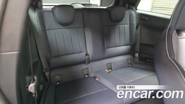 MINI Cooper Electric (IV) SE Favoured 2024 — фото 11