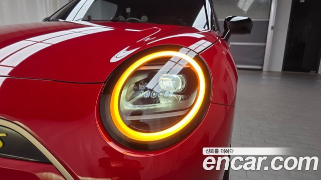 MINI Cooper Electric (IV) SE Favoured 2024 — фото 22