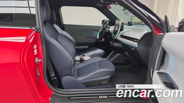 MINI Cooper Electric (IV) SE Favoured 2024 — фото 26