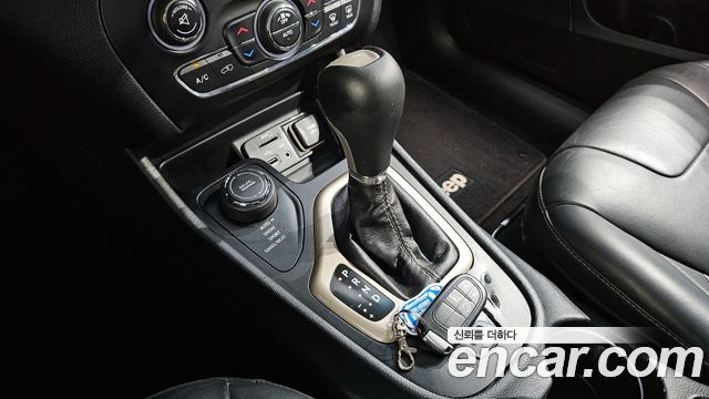 Jeep Cherokee (KL) 2.4 Longitude AWD 2015 — фото 9