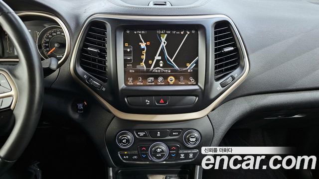 Jeep Cherokee (KL) 2.4 Longitude AWD 2015 — фото 14