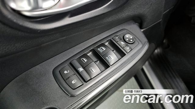 Jeep Cherokee (KL) 2.4 Longitude AWD 2015 — фото 18
